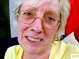 Hottie se divierte en el ver españolas follando baño