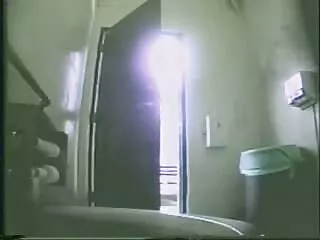 Morena tiene peliculas completas follando sexo en una pose estilo perrito